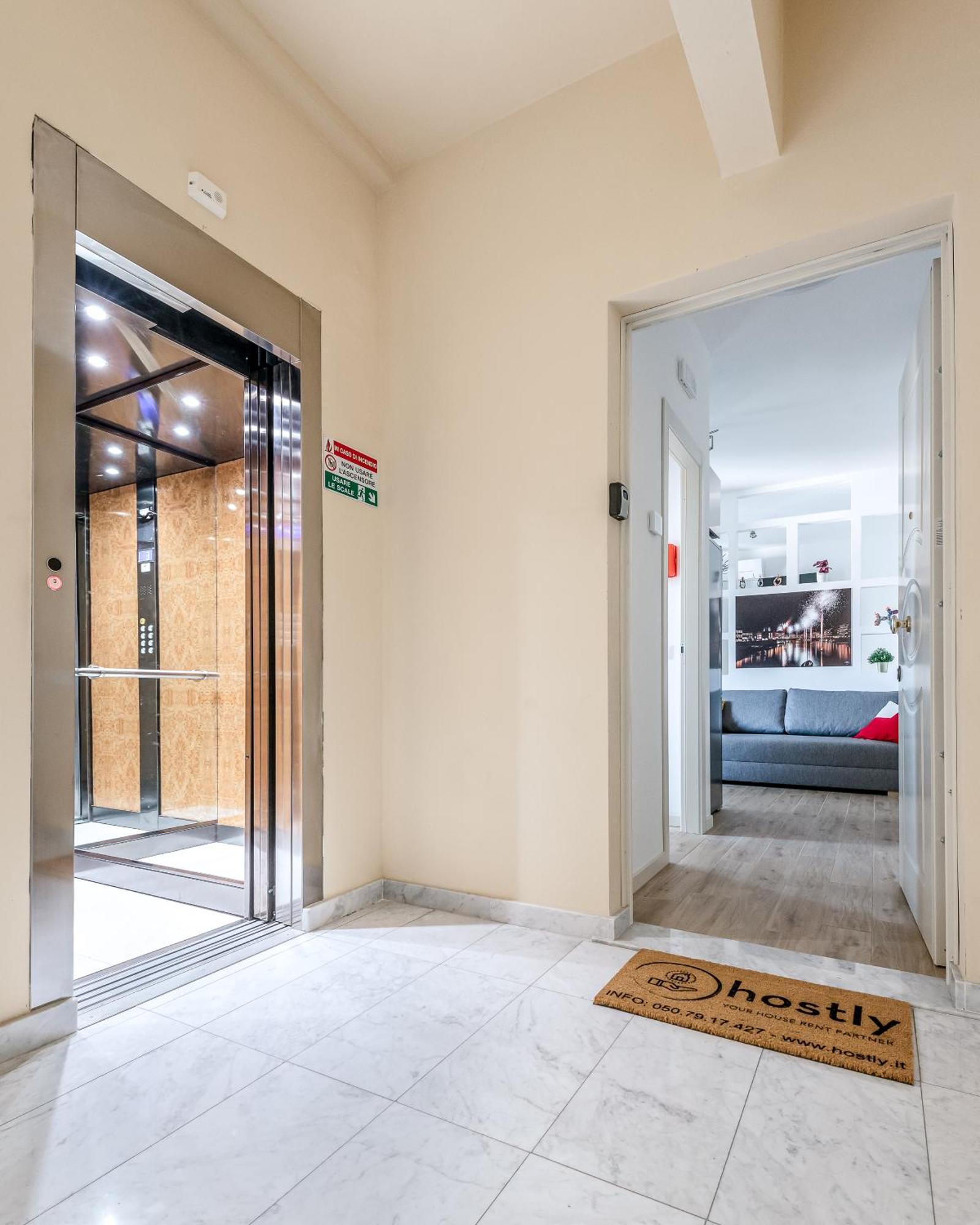 Appartement Hostly-Giugio'S House-Lungarni And Town Center à Pise Extérieur photo